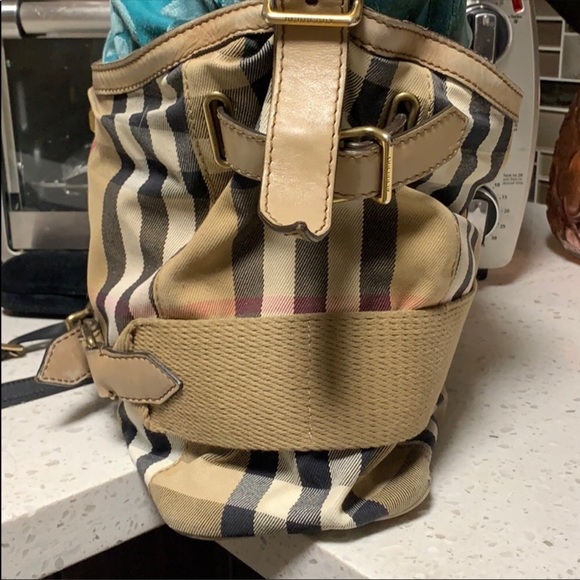 Burberry Bag - Picture 4 of 8